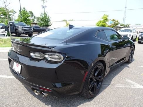 Used 2022 Chevrolet Camaro LT w/ RS Package RWD image 4