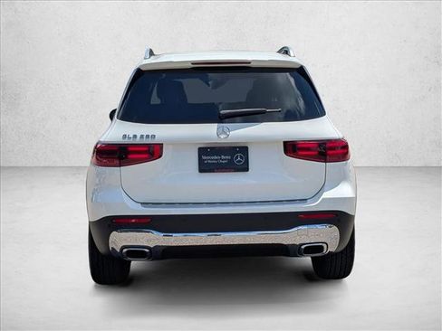Used 2025 Mercedes-Benz GLB 250 image 7
