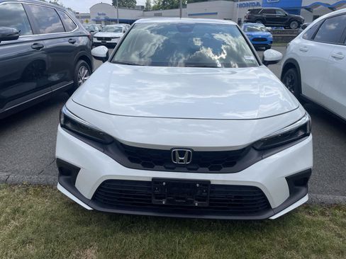 Used 2024 Honda Civic EX-L image 2
