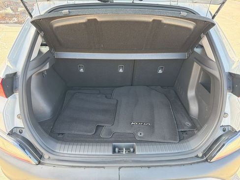 Used 2023 Hyundai Kona SE image 21