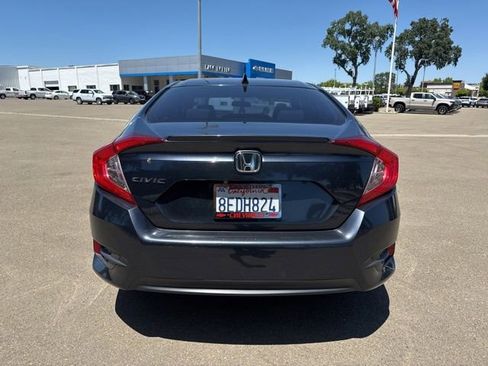 Used 2018 Honda Civic EX-T image 6
