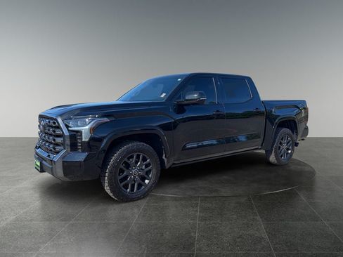Used 2023 Toyota Tundra Platinum AWD/4WD image 3