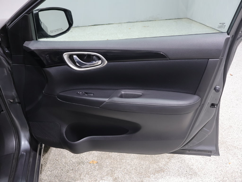 Used 2017 Nissan Sentra SV FWD image 23