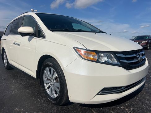 Used 2014 Honda Odyssey EX image 1
