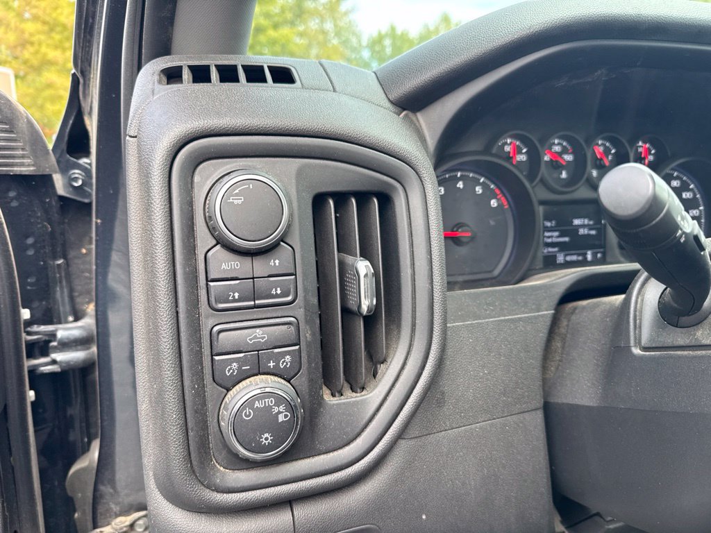 Used 2020 Chevrolet Silverado 1500 W/T w/ WT Convenience Package AWD/4WD image 12
