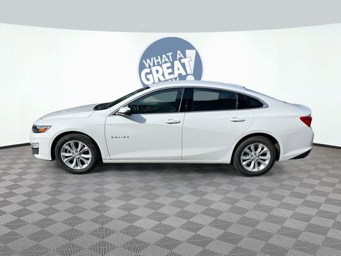 Used 2025 Chevrolet Malibu LT FWD image 9