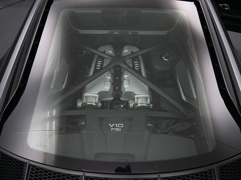 Used 2017 Audi R8 V10 plus AWD/4WD image 24