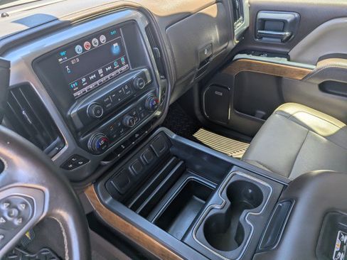 Used 2018 Chevrolet Silverado 1500 LTZ w/ Texas Edition AWD/4WD image 19