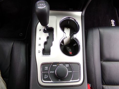 Used 2013 Jeep Grand Cherokee Limited w/ Trailer Tow Group image 52