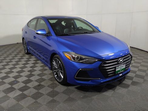Used 2017 Hyundai Elantra Sport w/ Sport Premium Package 06 FWD image 13