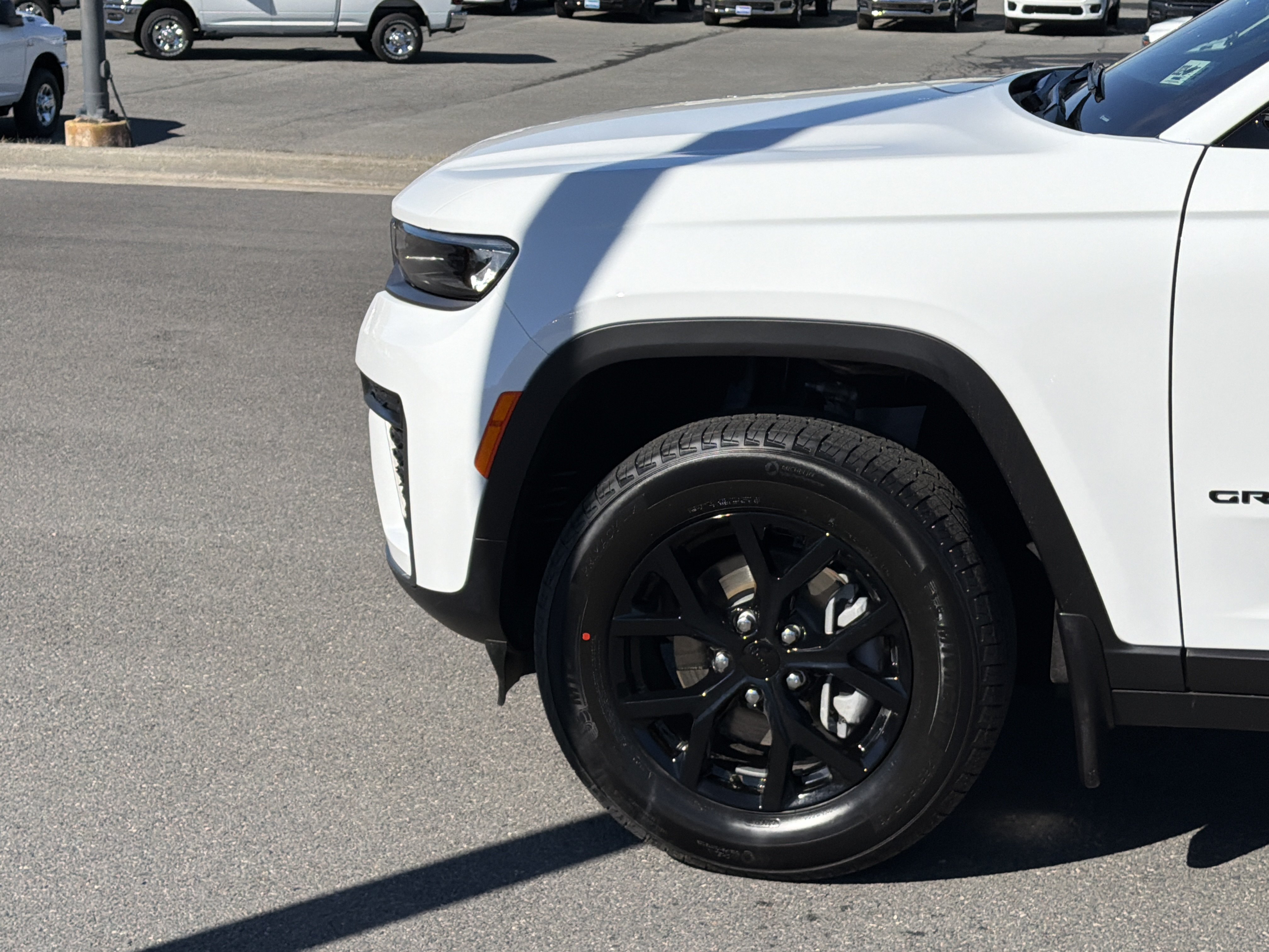 New 2026 Jeep Grand Cherokee Altitude AWD/4WD image 11