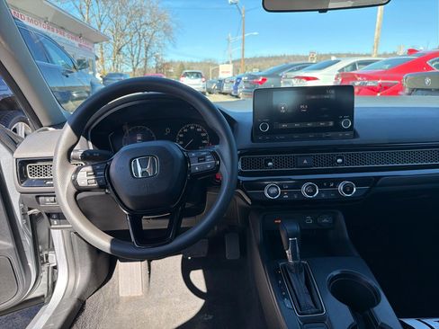 Used 2023 Honda Civic LX image 16