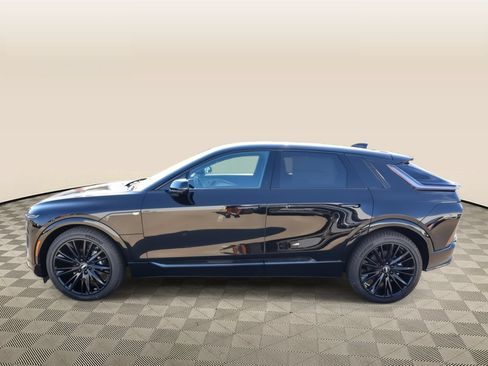 New 2027 Cadillac Lyriq Sport w/ LPO, ONYX Package AWD/4WD image 11