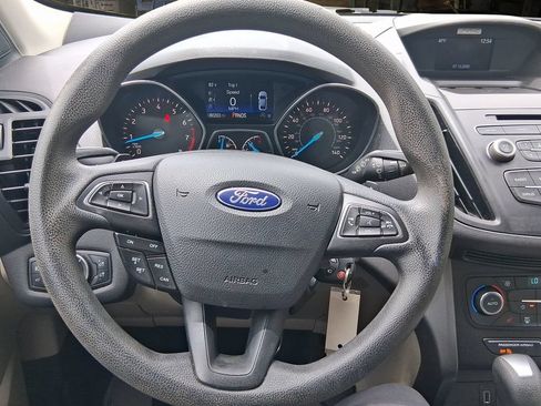 Used 2017 Ford Escape SE w/ SE Cold Weather Package AWD/4WD image 16