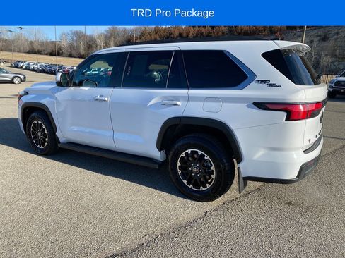 Used 2025 Toyota Sequoia TRD Pro AWD/4WD image 4