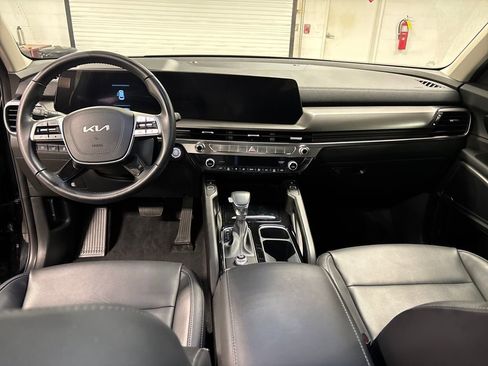 Used 2025 Kia Telluride S image 27