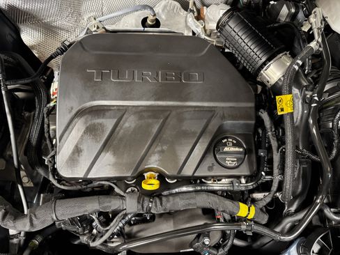 Certified 2025 Buick Envista Preferred FWD image 44