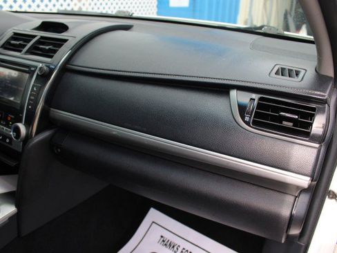 Used 2012 Toyota Camry SE FWD image 8