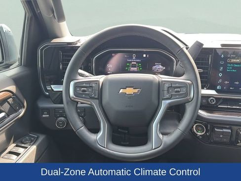 Certified 2026 Chevrolet Silverado 1500 LT AWD/4WD image 8