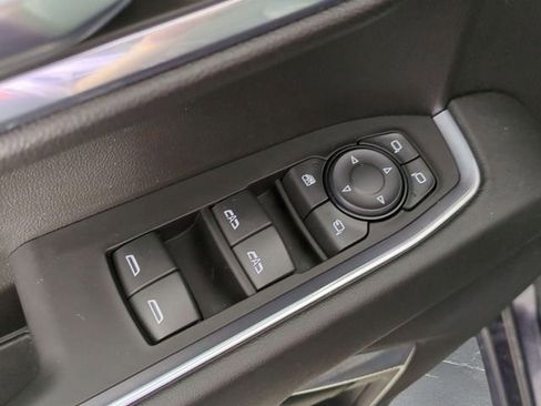 Certified 2024 GMC Sierra 1500 SLT image 23