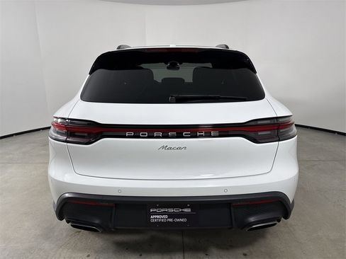 Certified 2025 Porsche Macan image 6