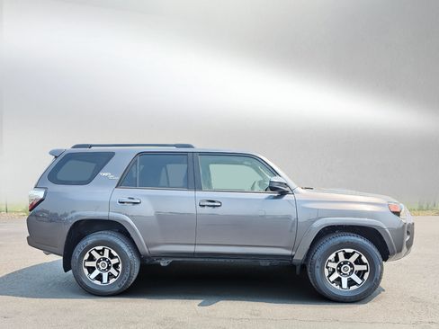 Used 2023 Toyota 4Runner TRD Off-Road AWD/4WD image 6