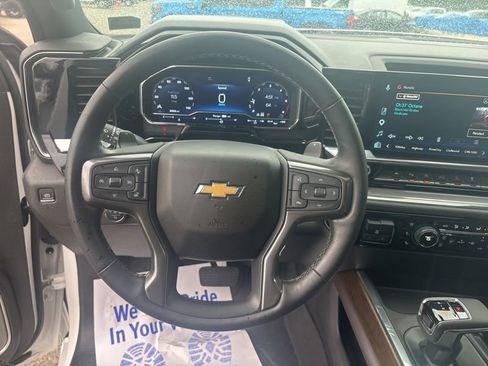 Used 2023 Chevrolet Silverado 1500 High Country w/ Technology Package AWD/4WD image 29