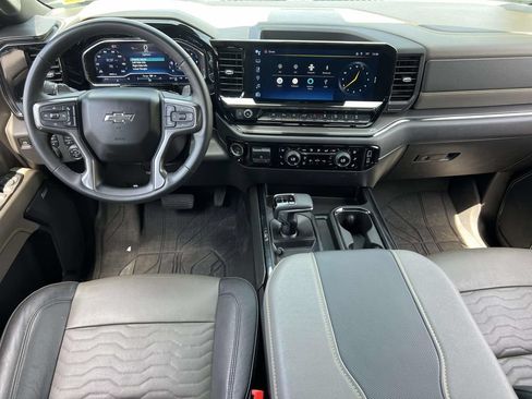Used 2024 Chevrolet Silverado 1500 ZR2 AWD/4WD image 13