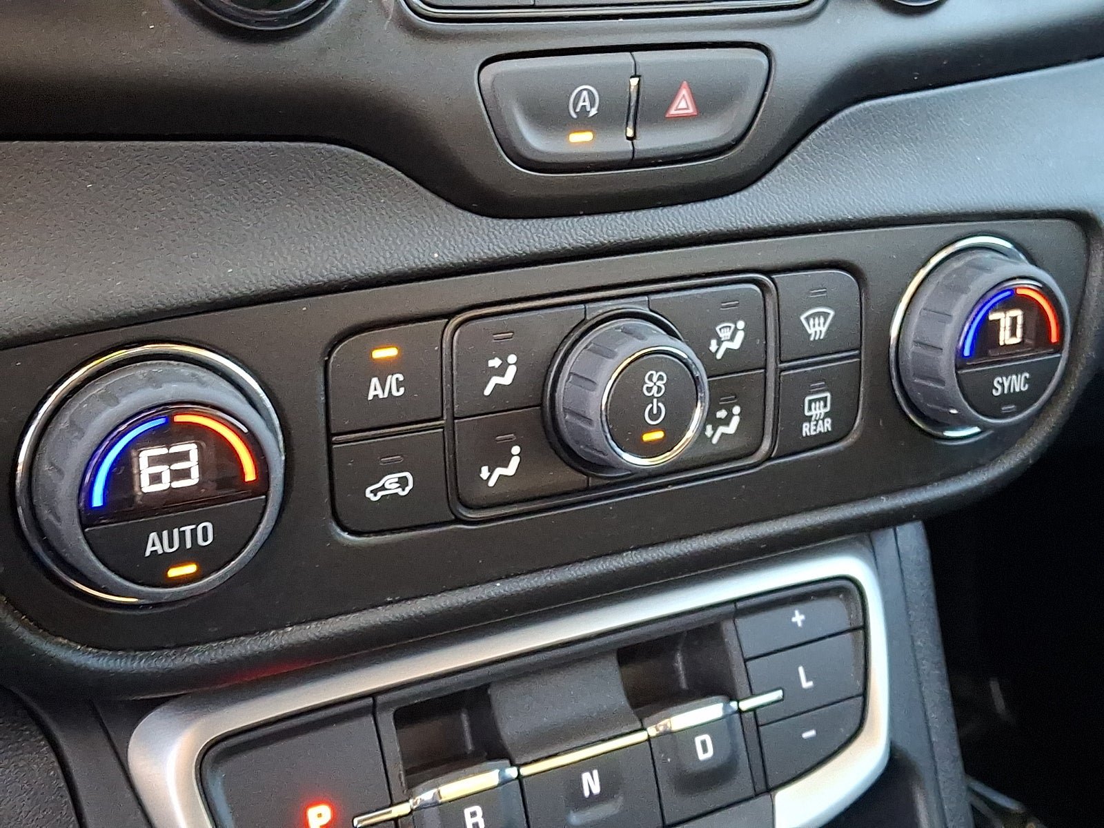 Certified 2024 GMC Terrain SLT w/ Elevation Edition AWD/4WD image 16