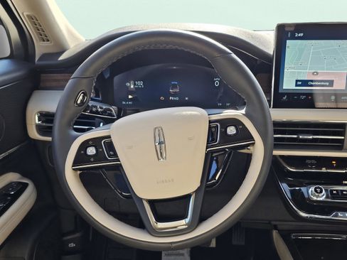 New 2026 Lincoln Corsair Reserve image 23