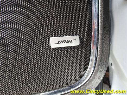 Used 2016 GMC Yukon XL SLT AWD/4WD image 24
