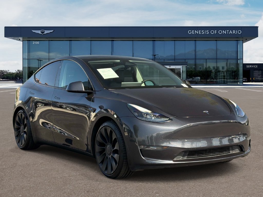 Used 2024 Tesla Model Y Performance AWD/4WD image 1