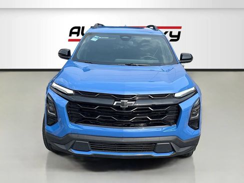 Used 2025 Chevrolet Equinox RS w/ Convenience Package III AWD/4WD image 2