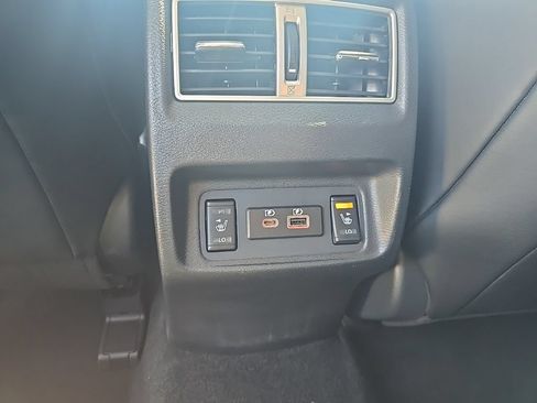 Used 2022 Nissan Maxima Platinum FWD image 10
