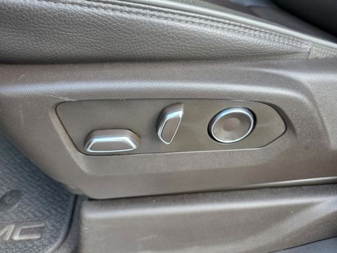 Used 2024 GMC Sierra 1500 Denali AWD/4WD image 26