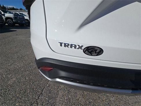 New 2026 Chevrolet Trax LT image 32