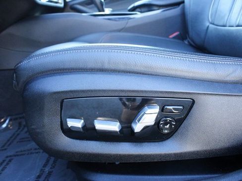 Used 2021 BMW M550i xDrive image 14