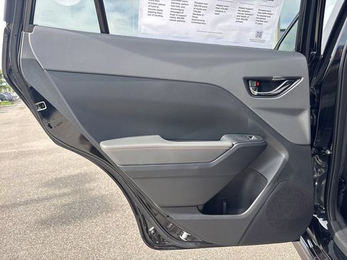 New 2026 Subaru Crosstrek 2.5i Limited w/ Crosstrek Mirror Package AWD/4WD image 12