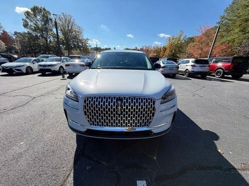 New 2026 Lincoln Corsair Premiere image 2