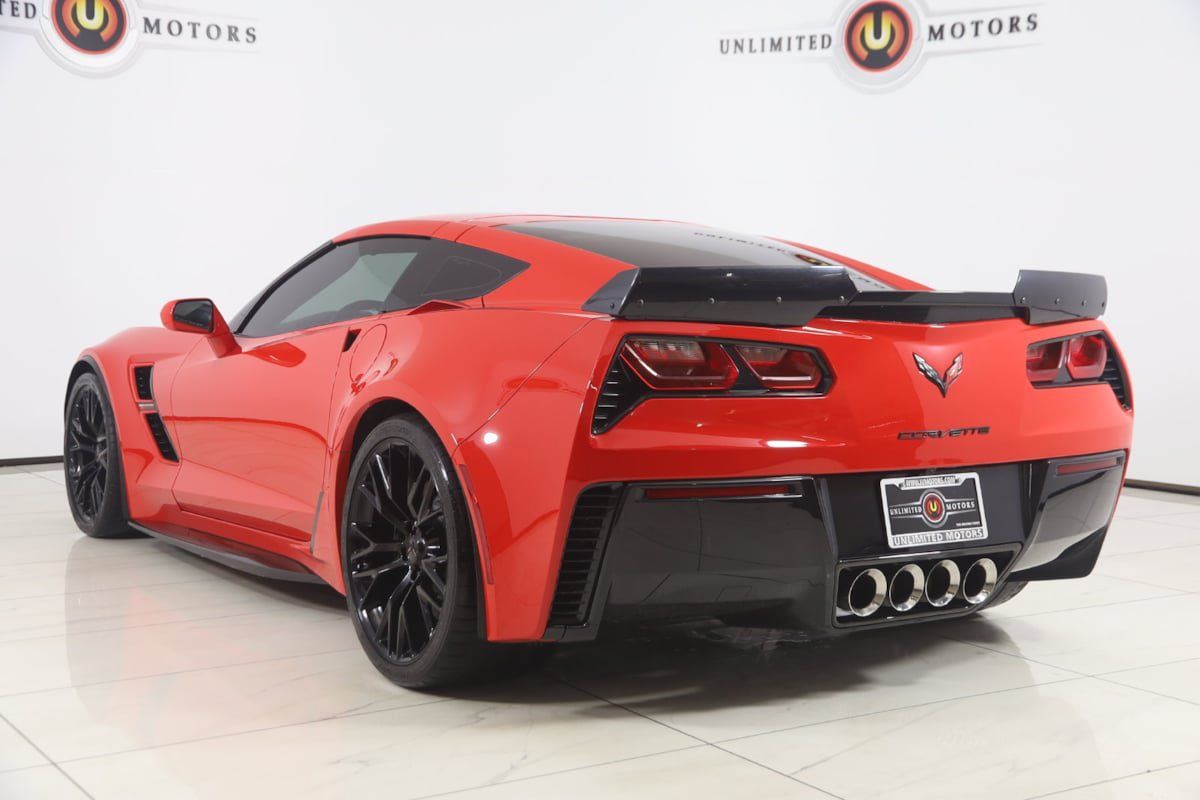 Used 2019 Chevrolet Corvette Grand Sport RWD image 4
