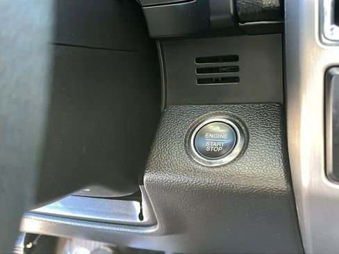 Used 2015 Ford F150 Platinum w/ Equipment Group 701A Luxury image 23