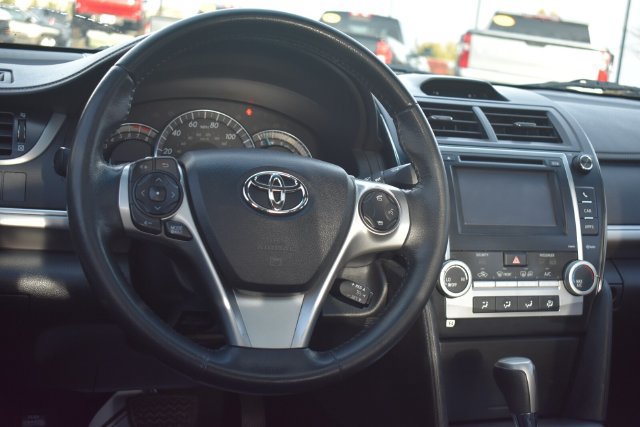 Used 2014 Toyota Camry SE FWD image 18