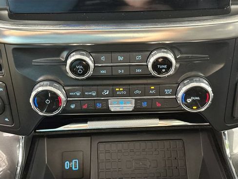 Used 2023 Ford F150 Lariat w/ Equipment Group 502A High AWD/4WD image 18