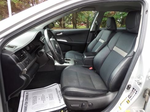 Used 2014 Toyota Camry SE w/ Fleet Convenience Package FWD image 20