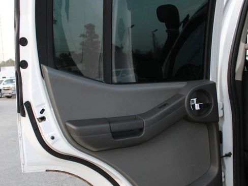 Used 2011 Nissan Xterra S w/ 4X4 Value Package image 12