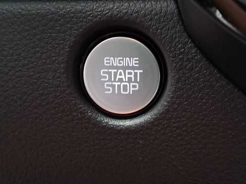 New 2026 Kia Carnival EX FWD image 11