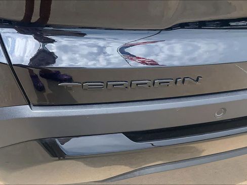 Used 2026 GMC Terrain Elevation w/ Elevation Premium Package FWD image 30