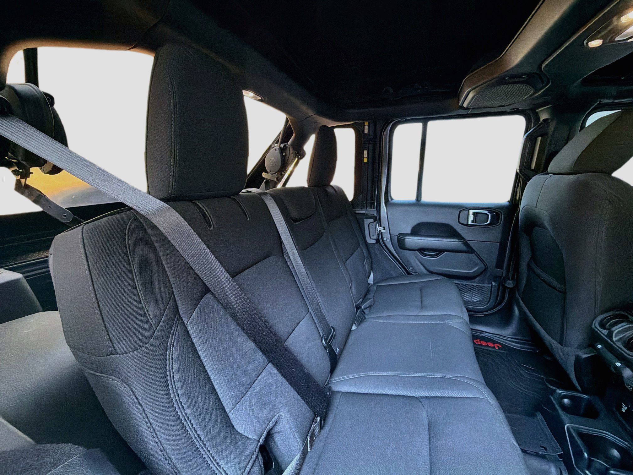 Used 2021 Jeep Wrangler Unlimited Sahara AWD/4WD image 24