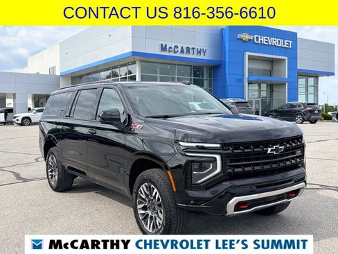 Used 2025 Chevrolet Suburban Z71 AWD/4WD image 1