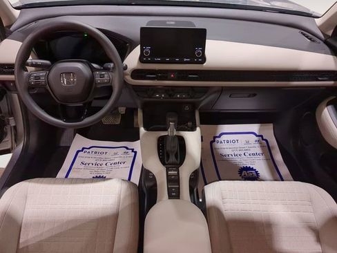 New 2025 Honda HR-V LX image 10